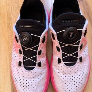 Under Armour Women's Athletic Shoes - White and Pink